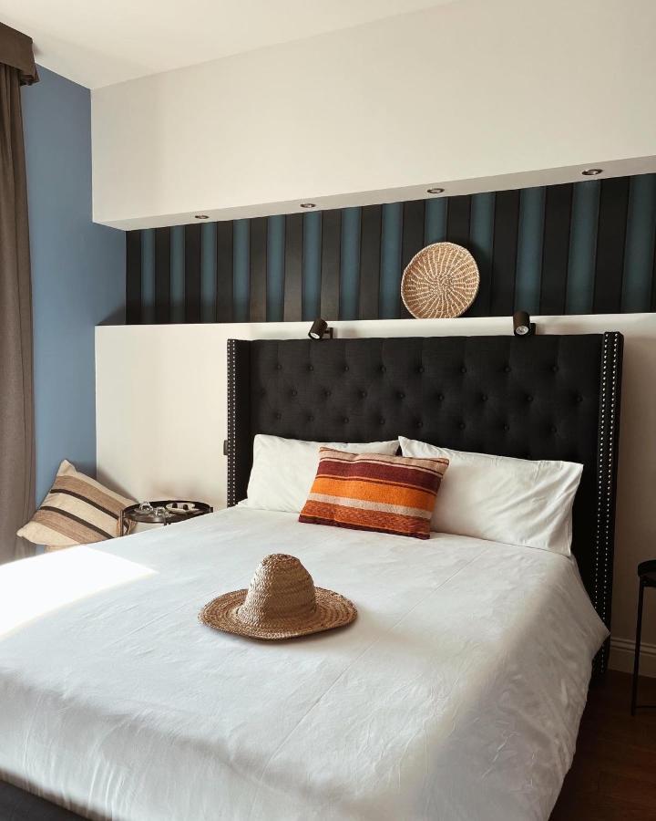 Kero Luxury Rooms Cagliari Bagian luar foto