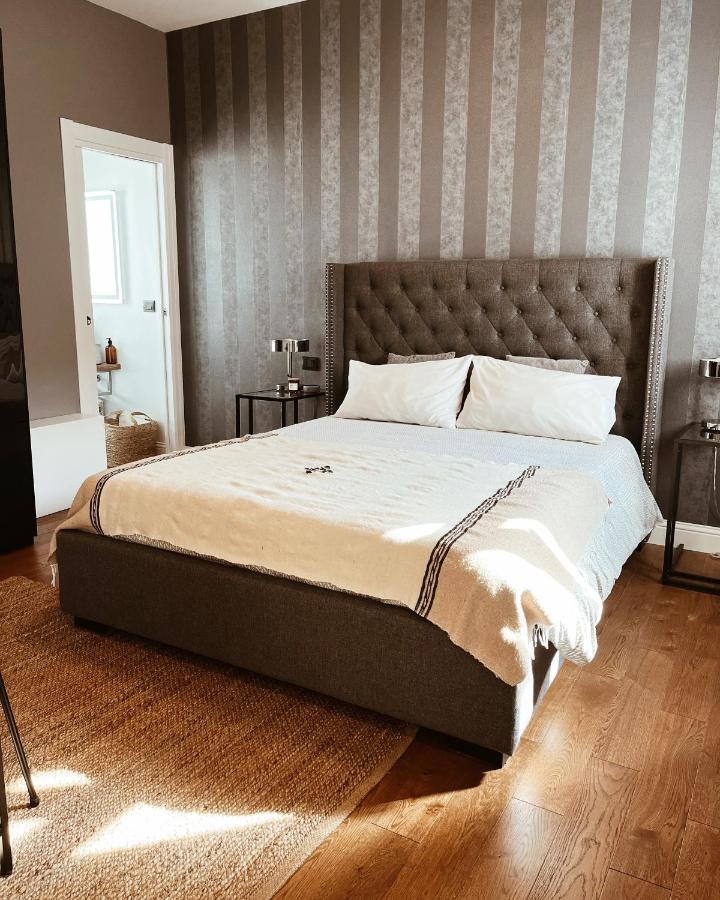 Kero Luxury Rooms Cagliari Bagian luar foto